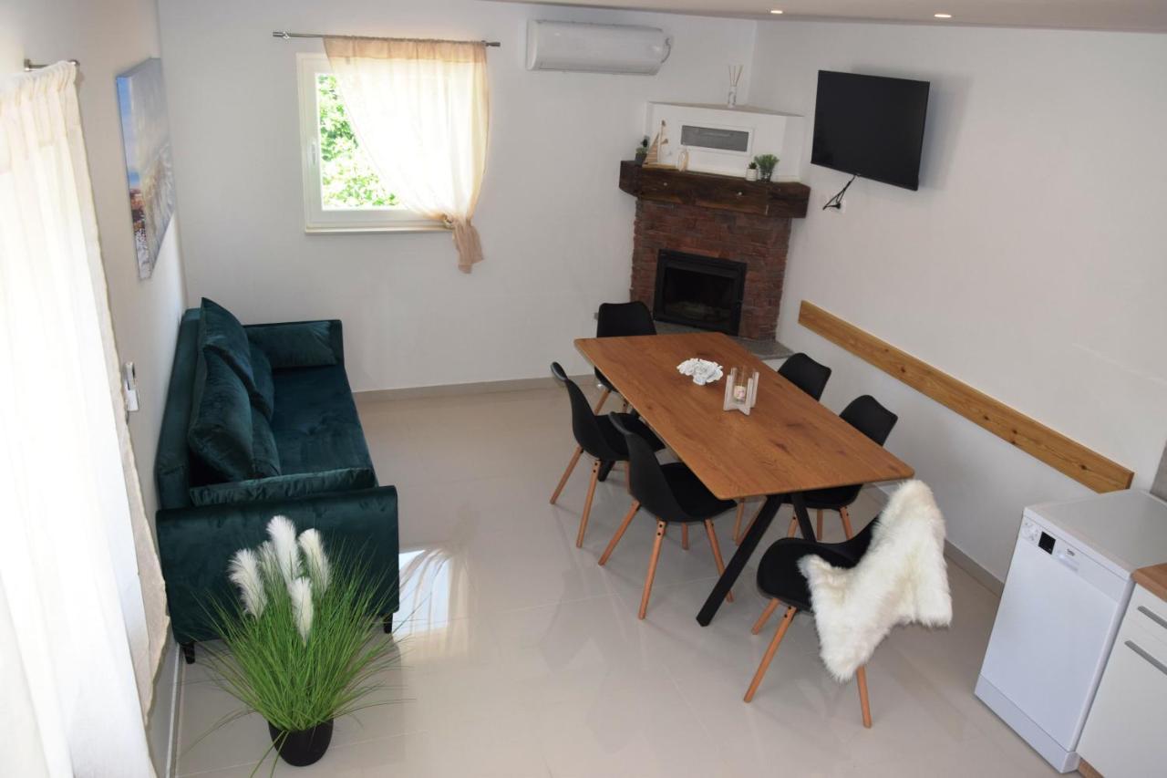 Villa Marta'S - Marta I Трогир Экстерьер фото